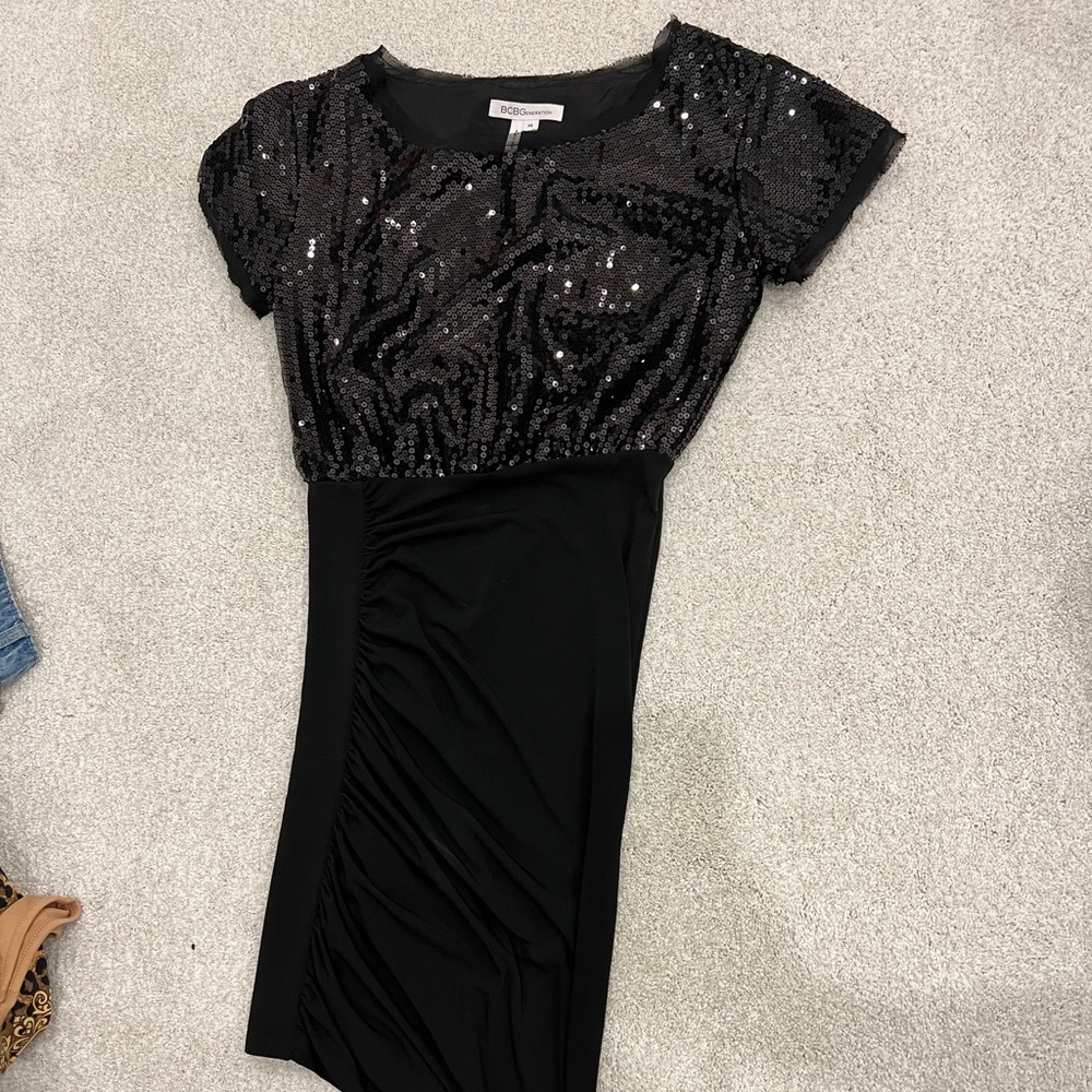 BCBG DRESS - Picture 4 of 4